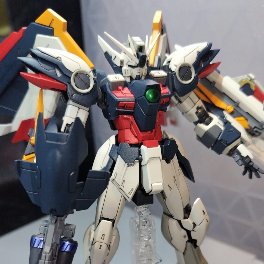 ウイングガンダム　アーリータイプ（サンダーボルトカラー）