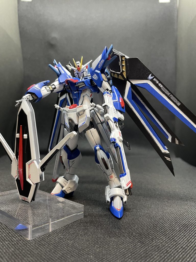 腰、太腿、腕部を3ミリ延長フロントアーマー2ミリ延長ヴァイパー3レールガン2センチ延長ハイマットウイング3センチ延長シュトゥルムスヴァーハー3センチ延長