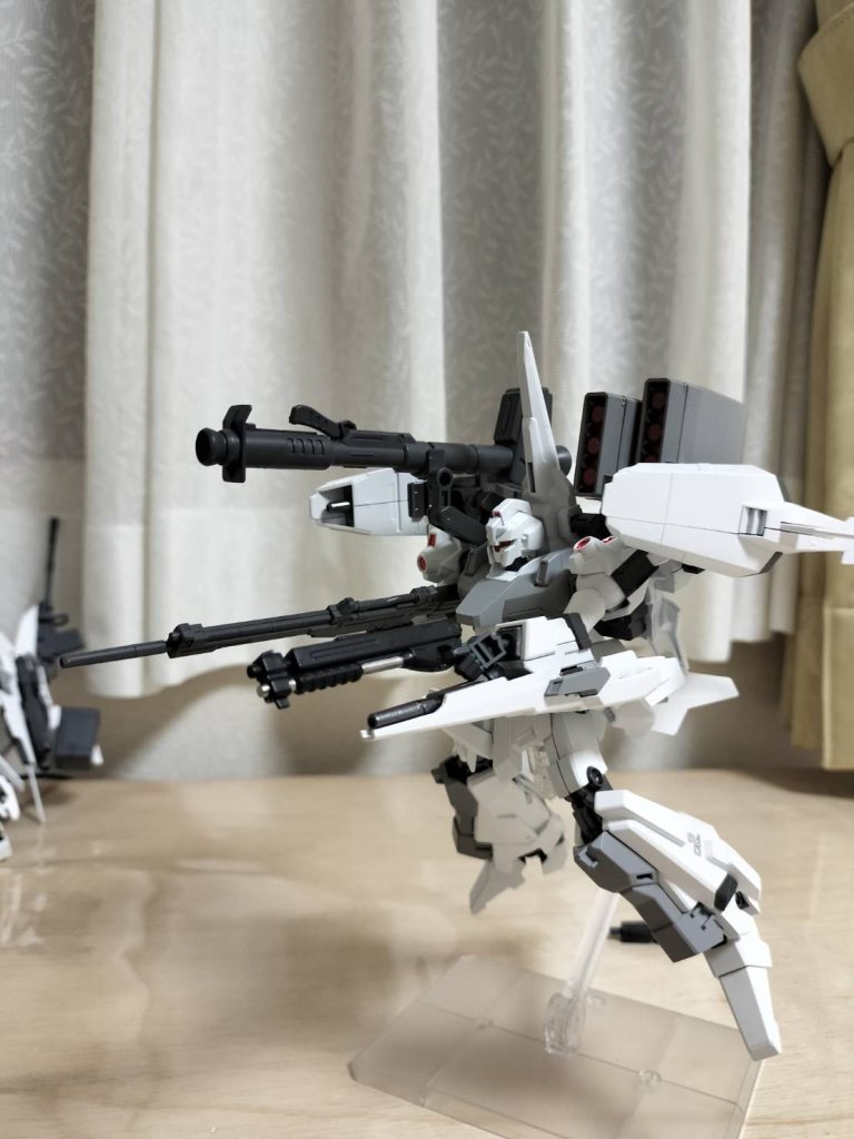 フルバースト！！！手の甲のパーツはなくしました…