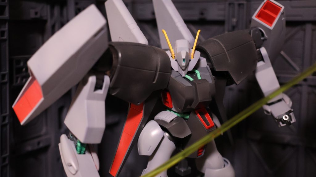 出来立てほやほやでまともに塗装もできていないという状況のはずなので各種コーションマークなどのデカールは一切貼っていません（手抜きとも言える）