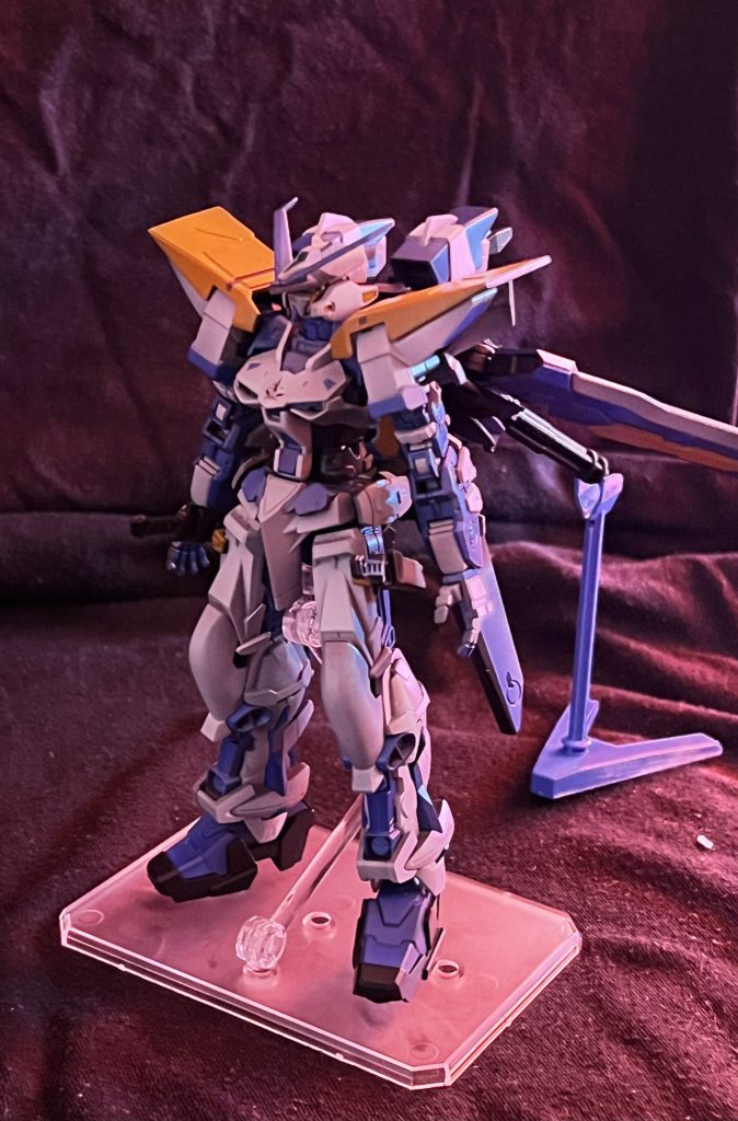 一番弄ったのは冒頭で申した顔で、ときた先生の漫画を参考に整えました。