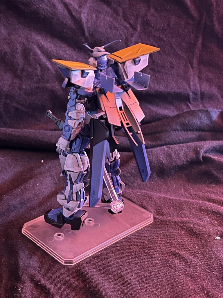 手足にはRGの部品も混ぜています。