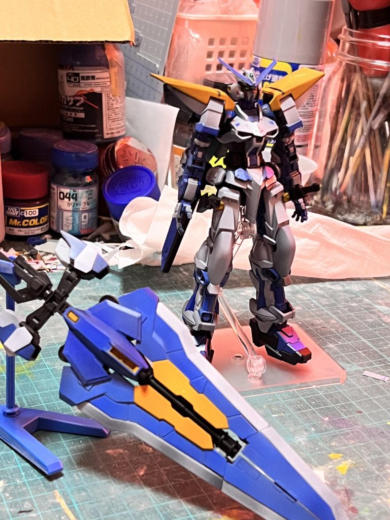 傭ヘイヘーーイ！！ あの当時（まだ下の毛が生える前でした💦）任務に応じて装備を換装する劾の傭兵スタイルに厨二心が惹かれました。SEED本編のキャラと戦ったらどっちが強いんだろうかとも妄想してました😓お恥ずかしい話はここまでにして、少し早いですが皆様良いお年を！ご覧いただきありがとうございました🙇‍♂️  