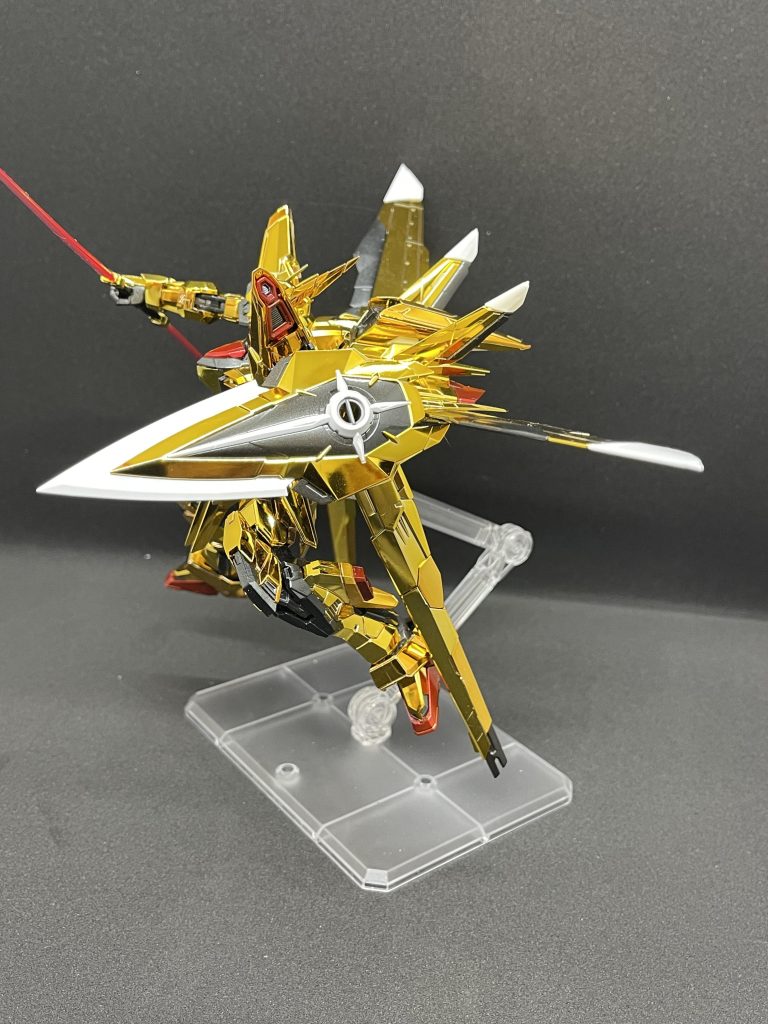 簡単仕上げなので楽勝かと思いましたが、メッキ部分に指紋がつかないようにするのは意外とストレスでした…