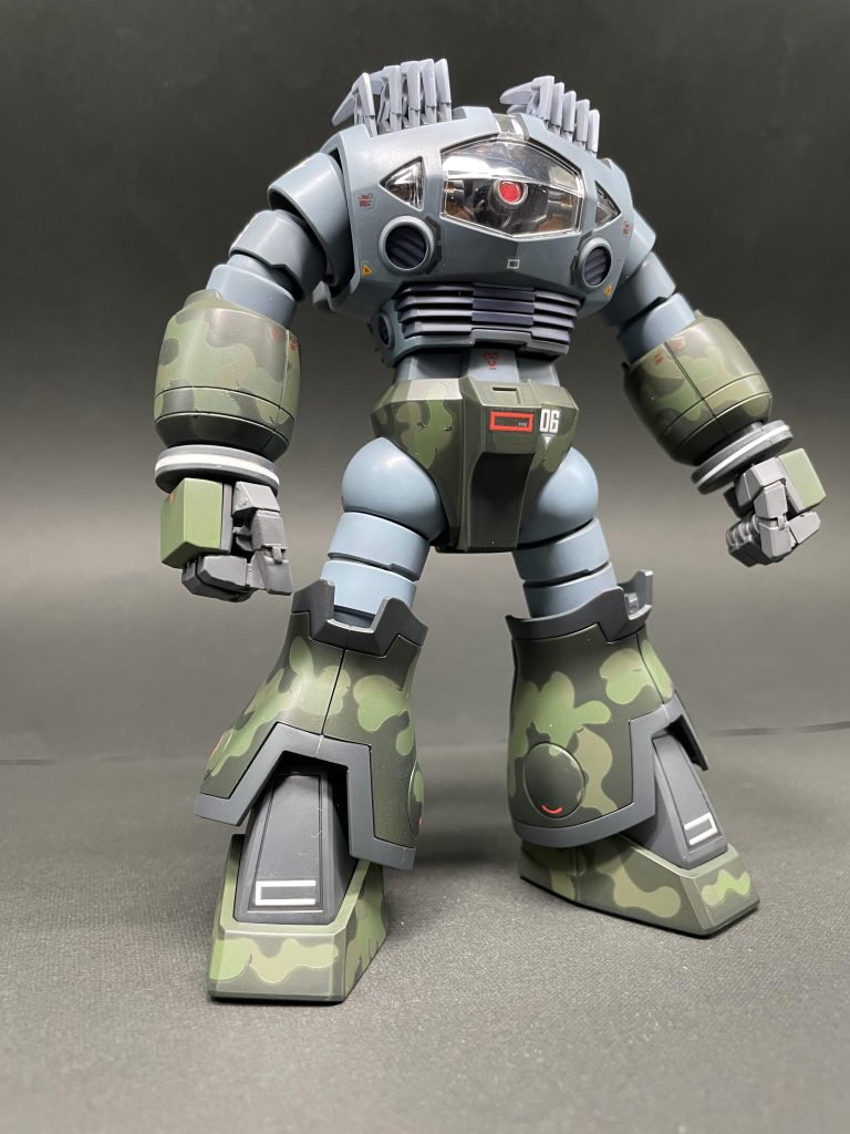 ハイキューパーツのクラウド迷彩用マスキングテープを使用して、彩度の高い色から塗装していきました。雰囲気は出たんじゃないでしょうか😅