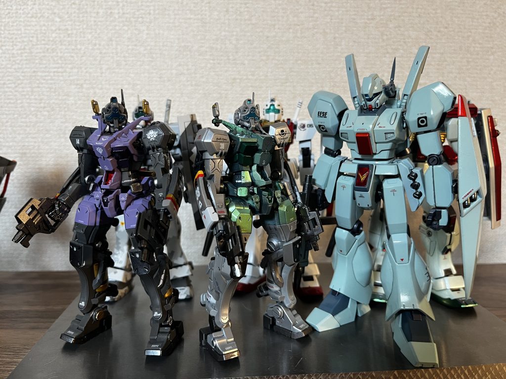 ジェガンってデカいんだと、並べて実感。ジークアクスのモビルスーツはどれもクセツヨでいいですねー。手に入りやすくなってきたので他のも作りたくなりました。