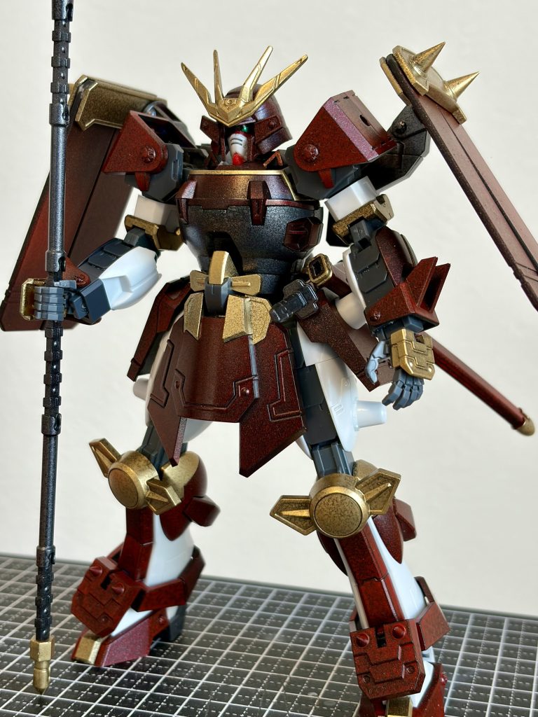 赤の部分は艶消し黒→メタルレッドを軽く吹いてます。下地の黒が少し残る程度にしました。