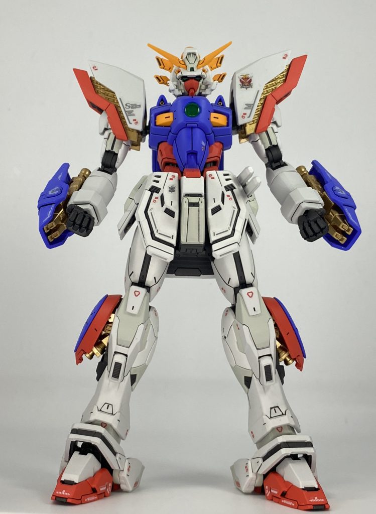 今回の作品を通して、デカール段差をなくすための工夫や、細かいパーツ調整は、習得できたと感じています。しかし、まだまだ経験不足だと感じた点もあります。(gundam-kao9)大量のパーツに塗料を厚塗りしてしまった箇所がありましたが、リカバリーをせずに組み立てた結果、一部を削る必要が生じてしまいました。次回からは、見えない部分の塗装は控えめにするなど、工夫しようと思います焦らず、時間をかけて塗装することが、仕上がりに影響すると改めて痛感しました。 長文になりましたが、最後まで見てくださり、本当にありがとうございます!(gundam-kao6)次の作品はさらに良いものをお見せできるよう頑張りますので、また見ていただけると嬉しいです