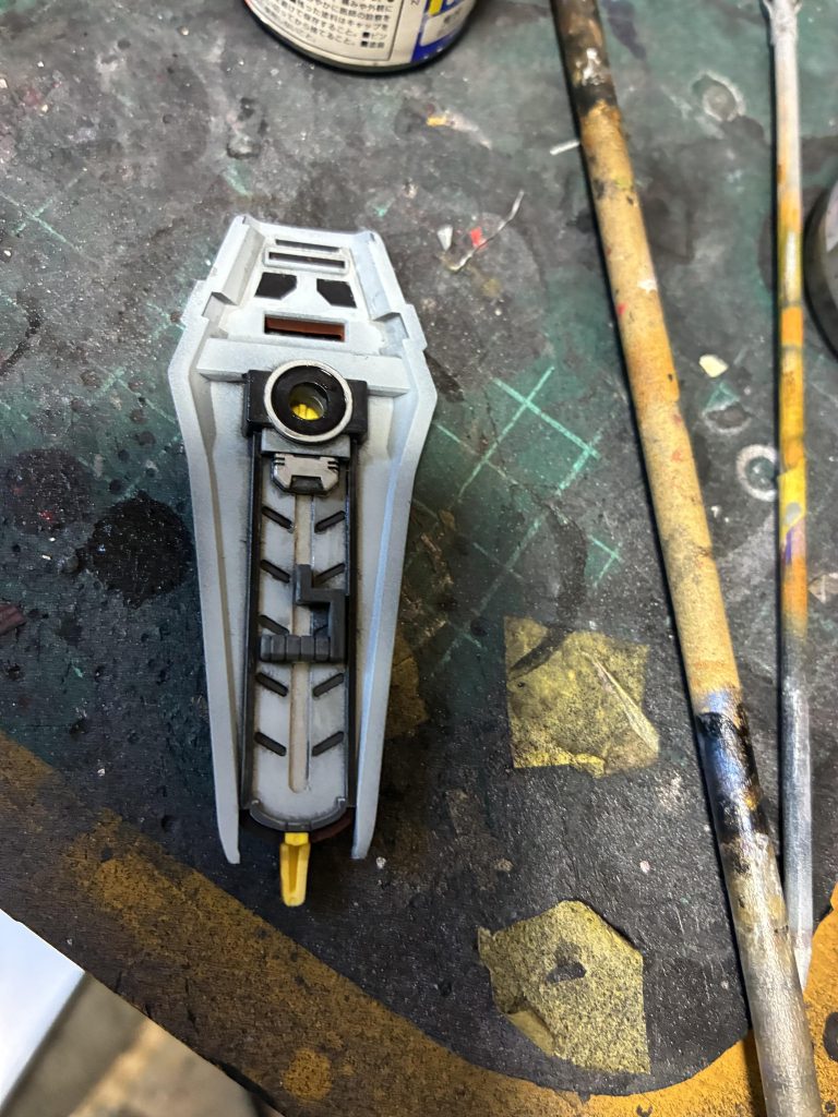 細かい塗り分けなどしてます。