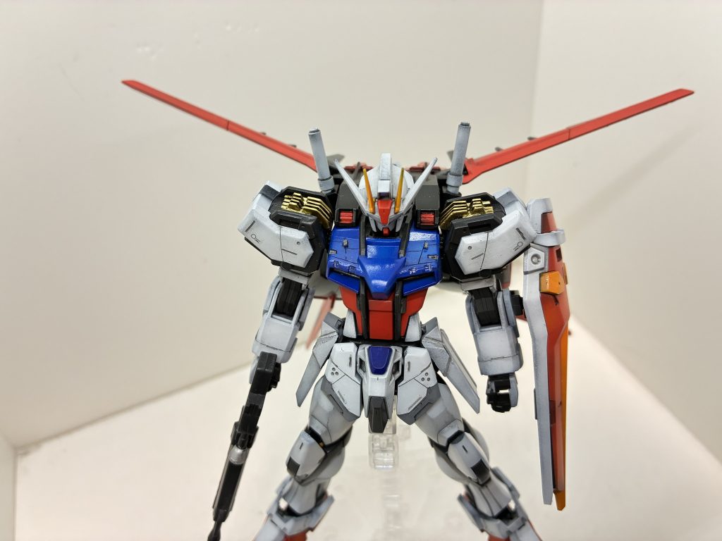 筋彫りやフィン原型はそのままで細かくいじりました。