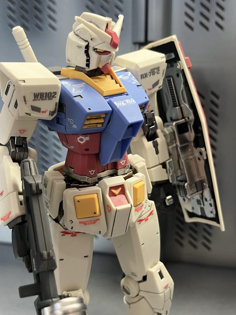 今回時間が無かったので、成形色+部分塗装で仕上げてます!(いつもだろ!と言うツッコミは無しでw🤣) デカールは余り物を使用した完全に寄せ集め状態ですw🤣