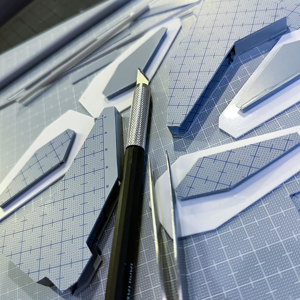 作品名：<p>無いものは作るしかない。 背負う物なので重さを控えるためプラ板の箱組み。</p>
