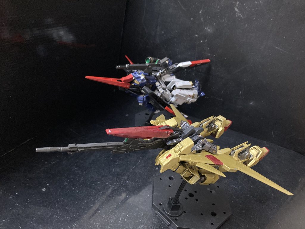 藤田版Zガンダムと。大きさも同じくらいです。