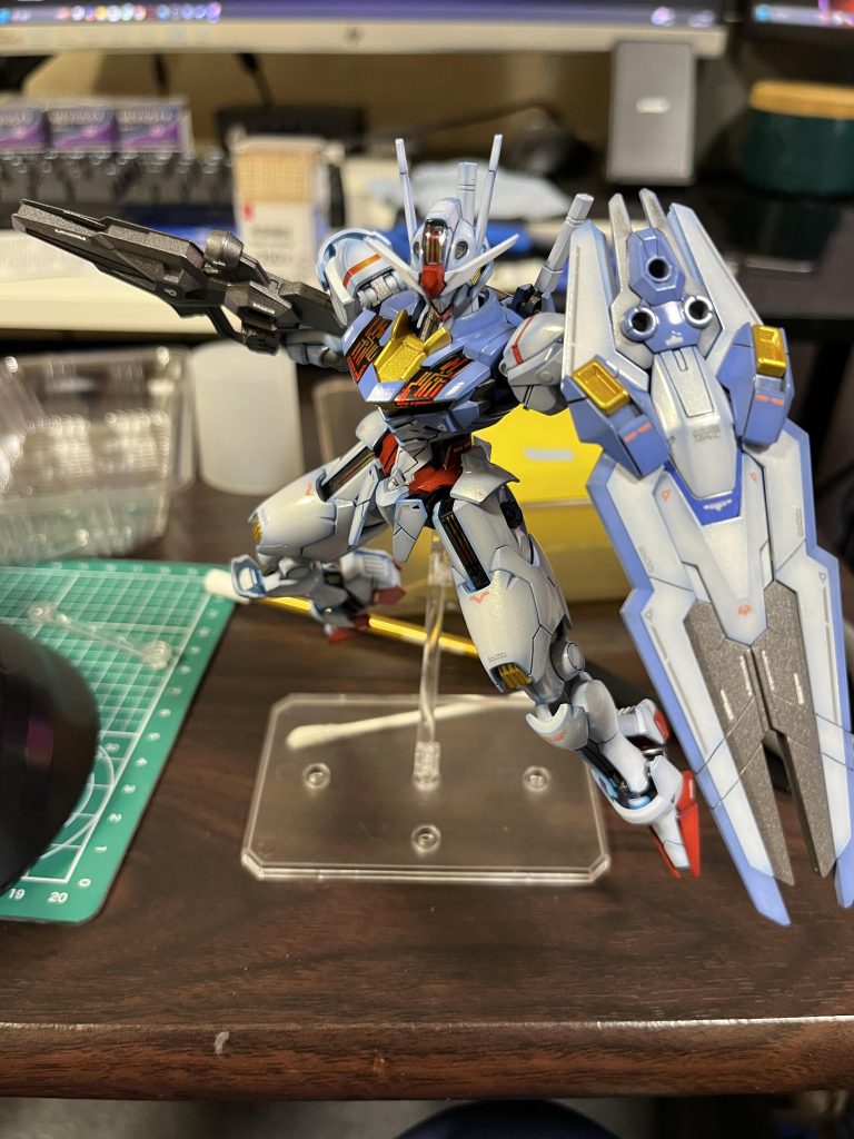 青下地→グラデ→パールってどうなるの？のテストピースになったエアリアルくん裏地の見え方が酷い…こいつが居たからMGウイングゼロはミス少なめで出来ました！ありがとうな！