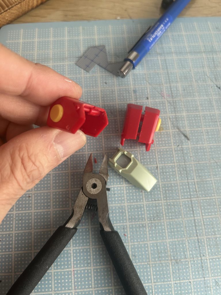 ここから制作です。肩部分