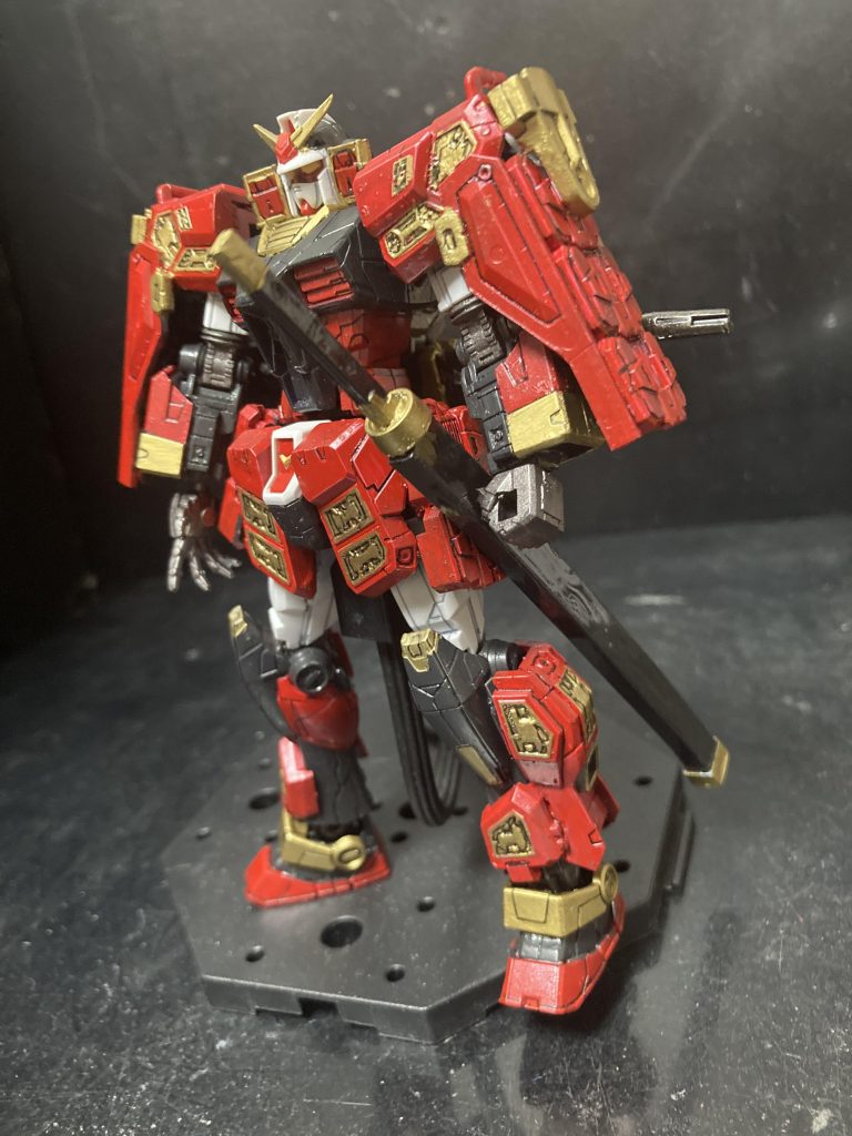 作りたくなりますよね〜。キット化されてませんもん、武者頑駄無。