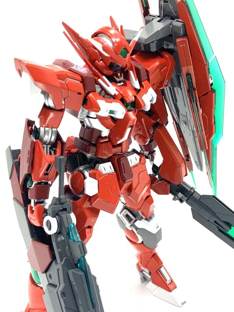 アストレアはイケメンですよね。ガンダムの中で一番カッコいいと思ってます。そんなアストレアを前から思ってたミキシングが出来て良かったです