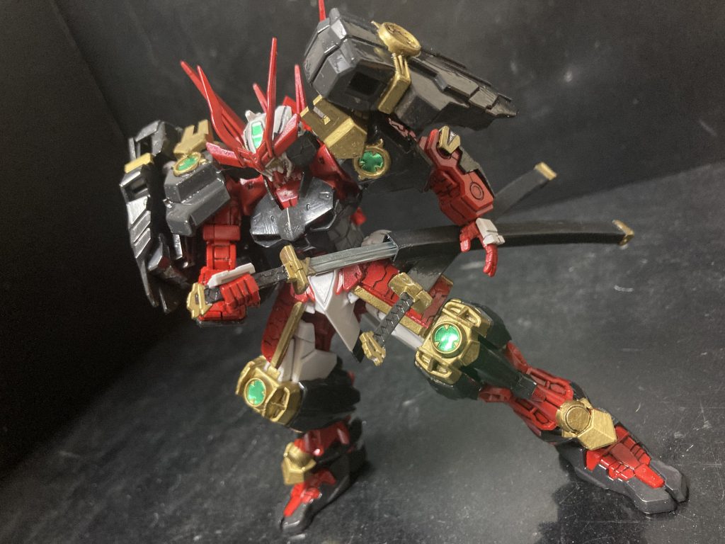 抜刀。当然ですが鞘から抜き差し可能。これはもう、武者では必須の改造だと思います。