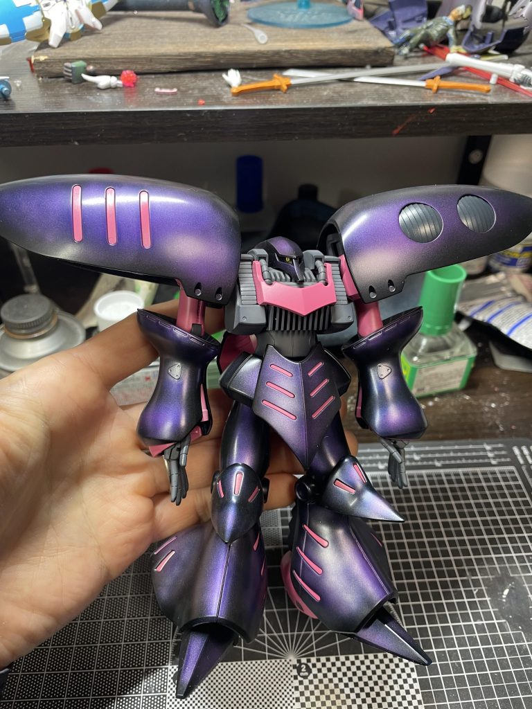 キュベレイってポージングむずいですね😰塗装だけで二週間で仕上げられたのは今回の収穫でした。