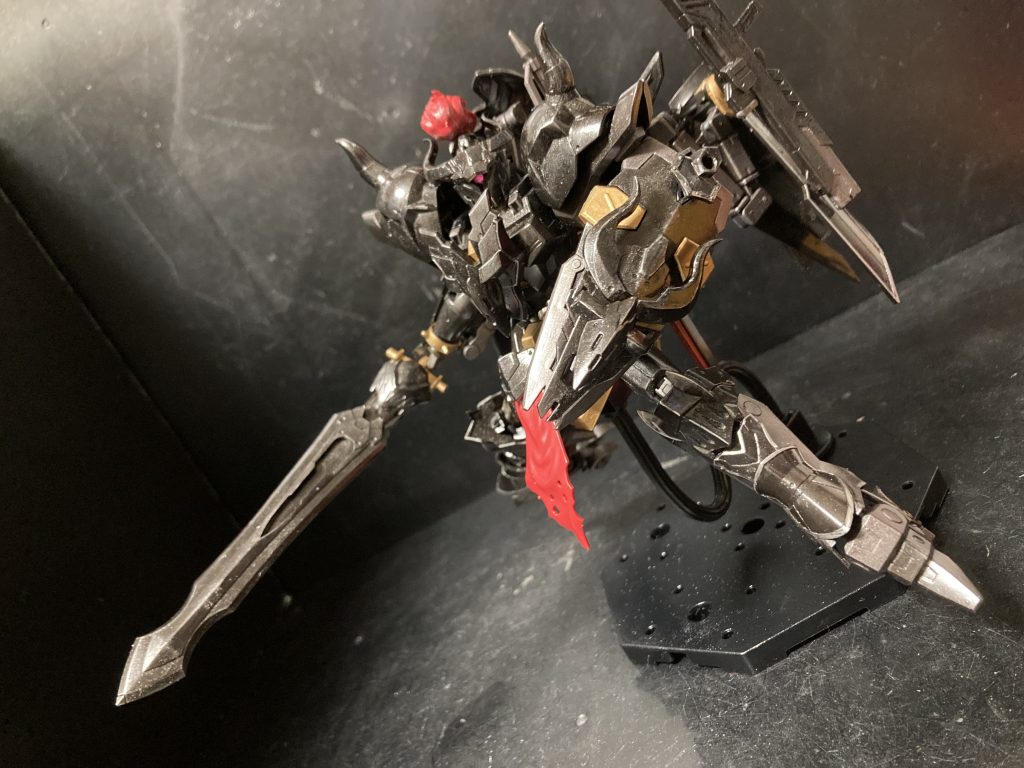 ブラックナイトスコードルドラの面影はなくなっちゃいましたwガンダムSEEDの世界観にはそぐわなくなっちゃいましたねw