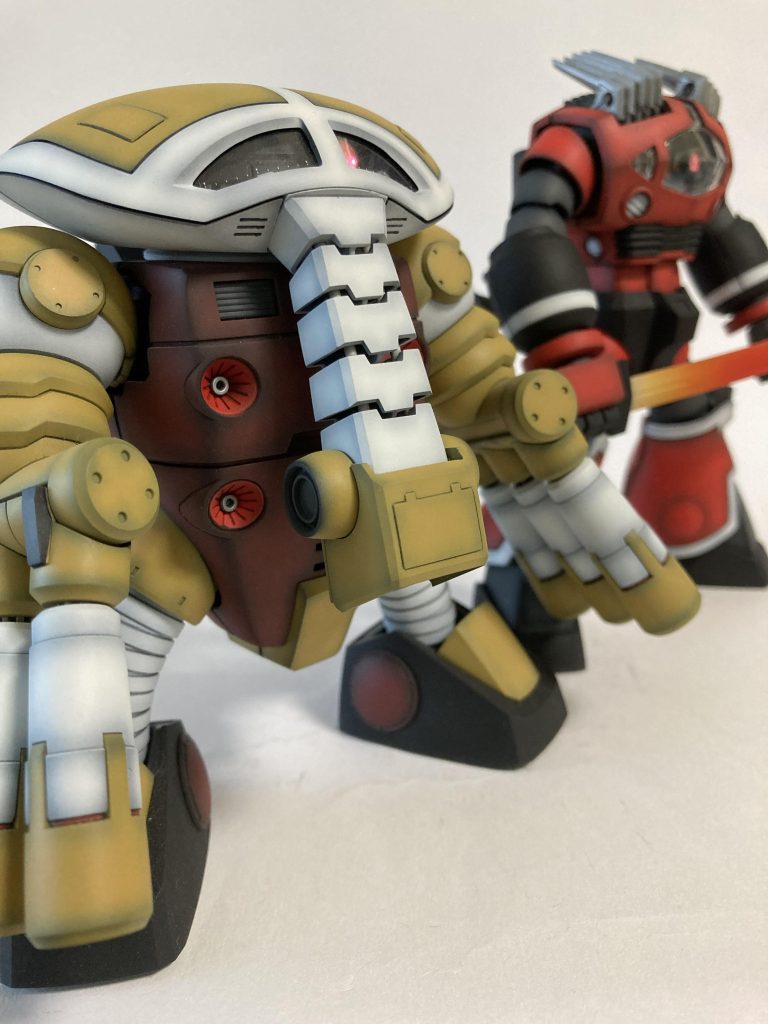 いつか残りの二機も作らないと💦4体揃うと合体して、ジオン水泳部 最終兵器の『USO-800 ゾゴジュアッグガイ』になるとかならないとか…