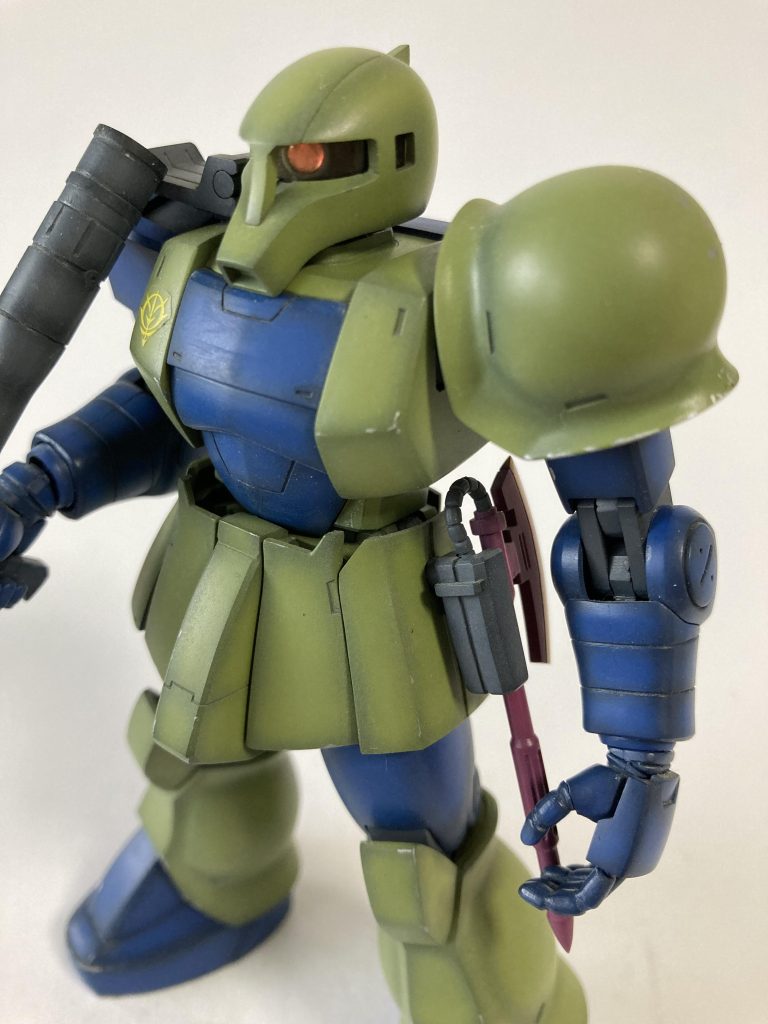 透明なモノアイカバー(反射してないのでわかりにくい…)