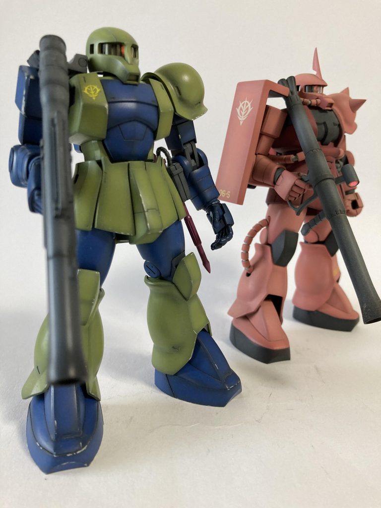 シャアザクも初期HGUC版