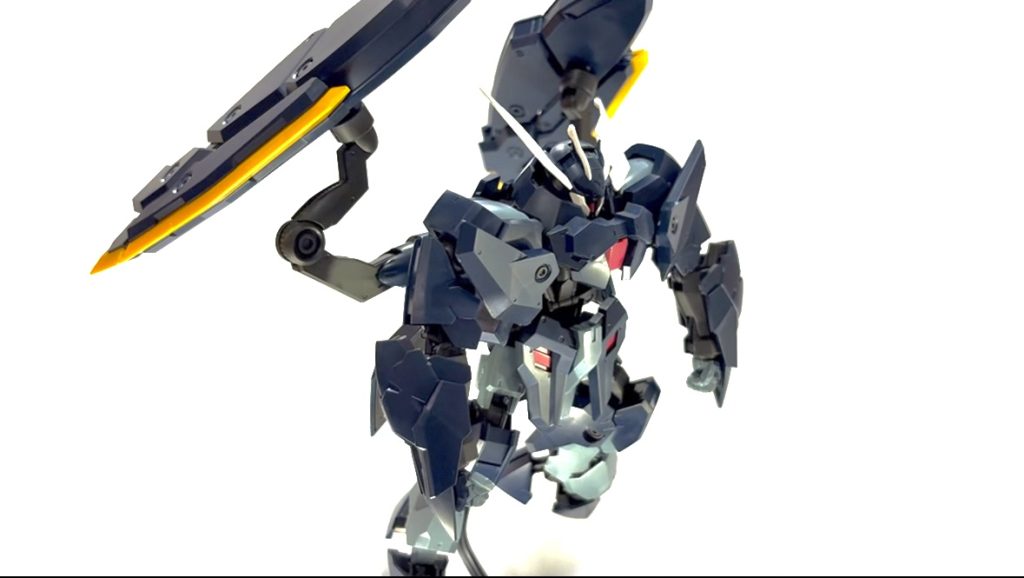 設定画の角度とポージングで