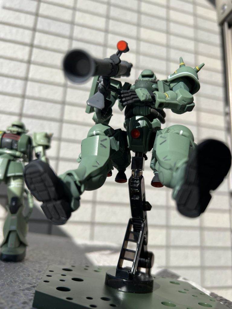 バズーカショットっ‼️アクションベースはガンベ限定ジオン仕様です(デカールはまだです)。