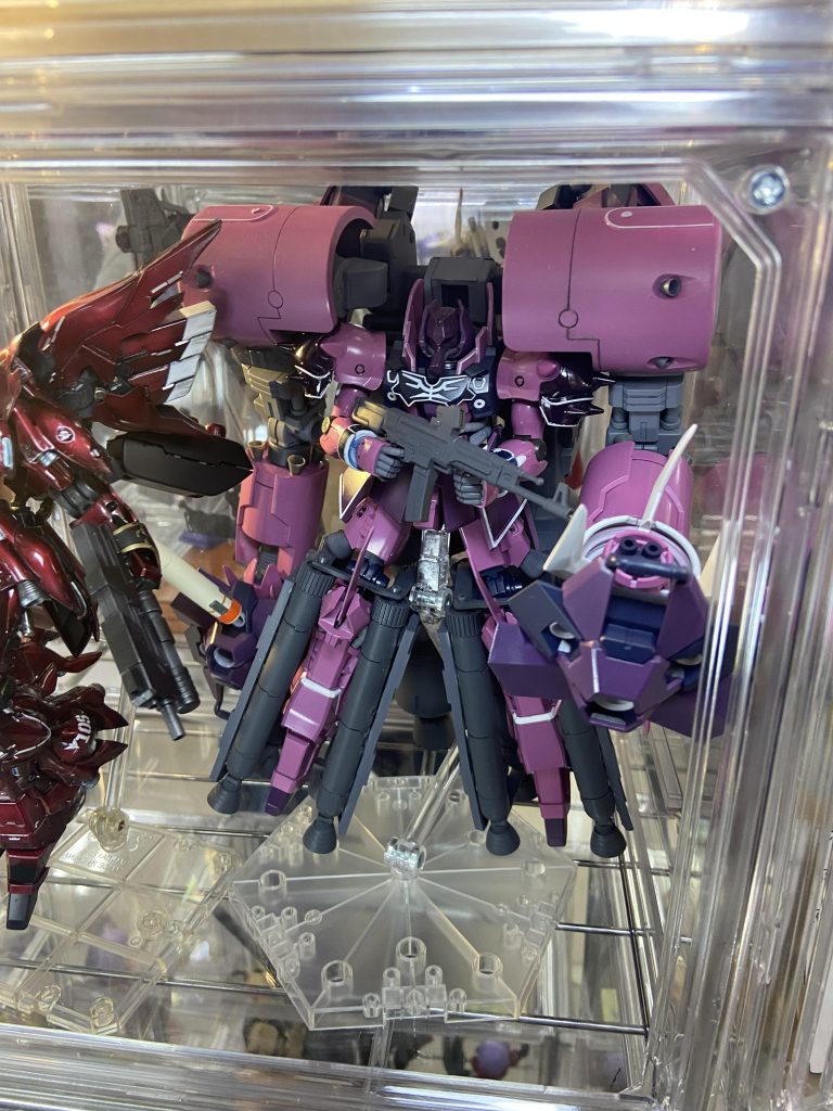 私のシナンジュの存在感が…