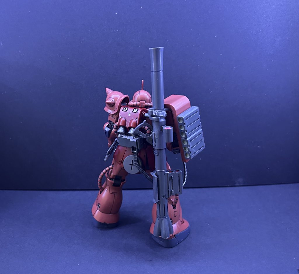 シャア専用ザクII–4枚目/制作者：ペーぺーモデラー