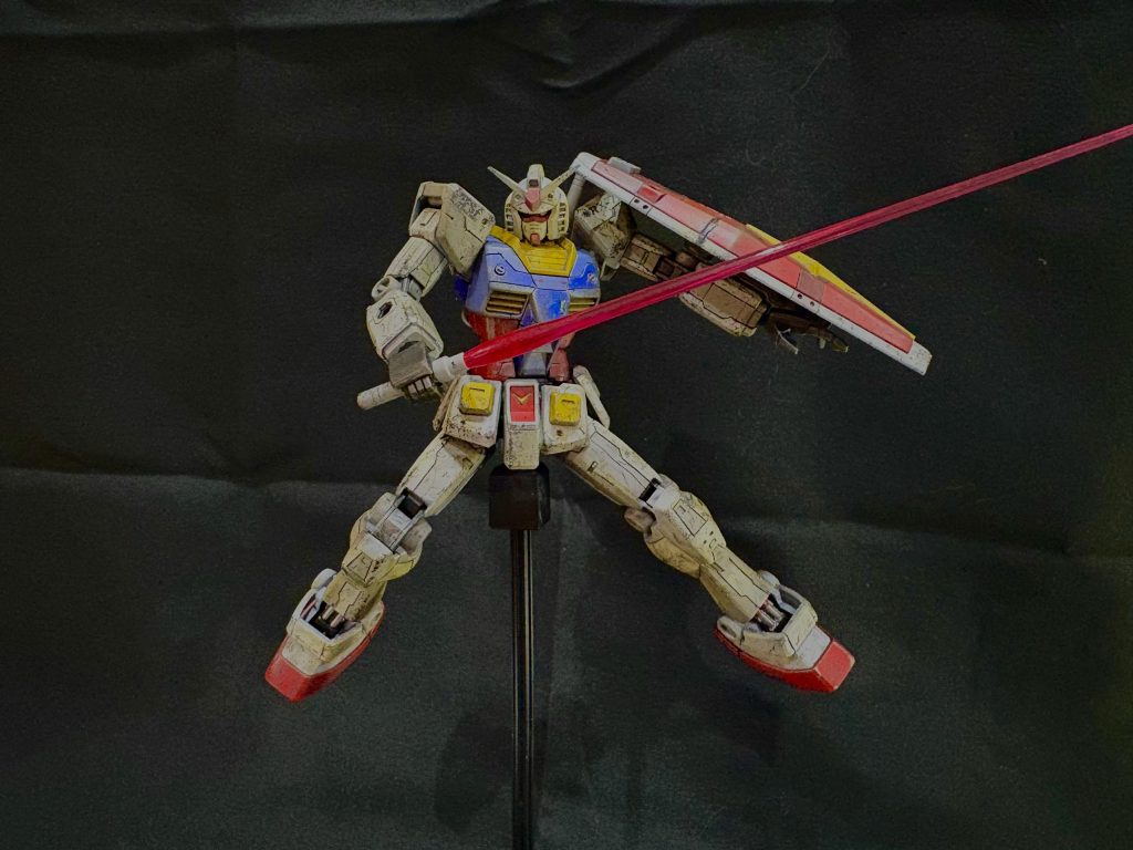 ビームサーベル構えて