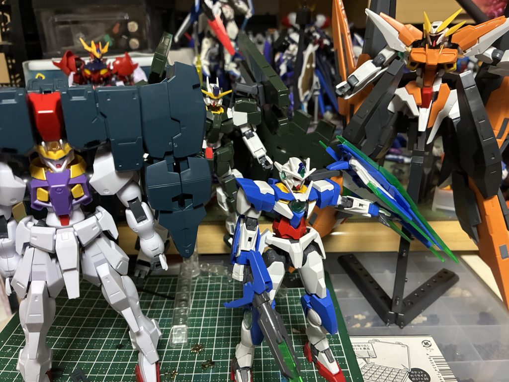 作品名：なにか完成したの投稿したい！<p>最近何も投稿出来てないから投稿したい！ 多分近頃偽赤いガンダムで使わなかったラーガンダムのパーツをベースにプロトタイプガンダムを塗装して作る予定だからそれを投稿するかもしれない… 画像はつい最近揃った00劇場版のソレスタ [&hellip;]</p>
