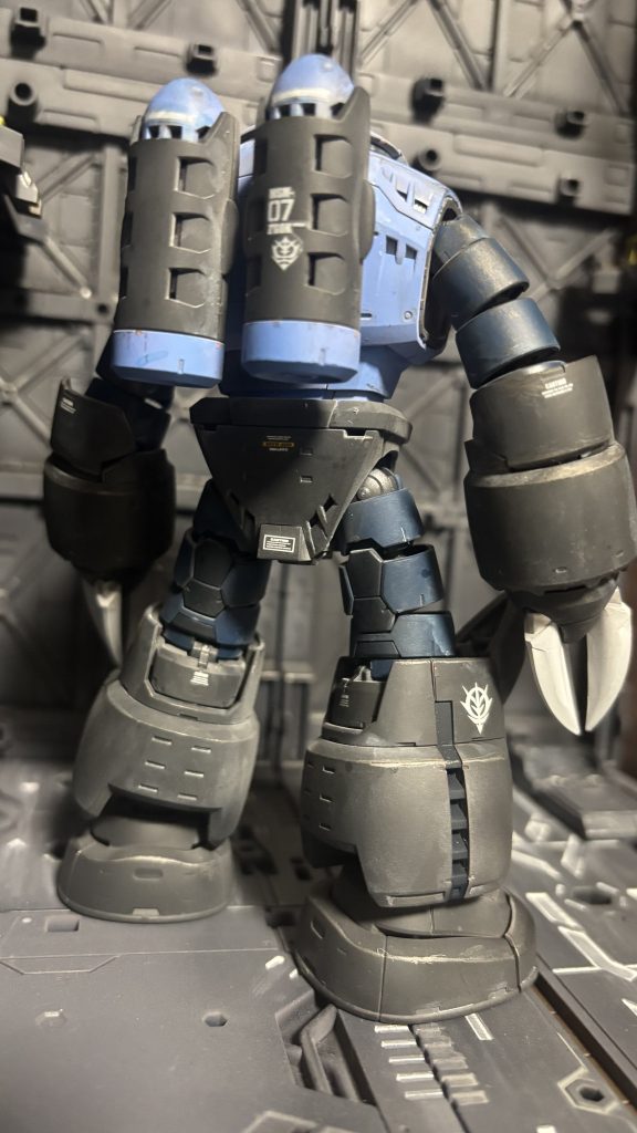 忘れてました、素の背面はこんな感じ