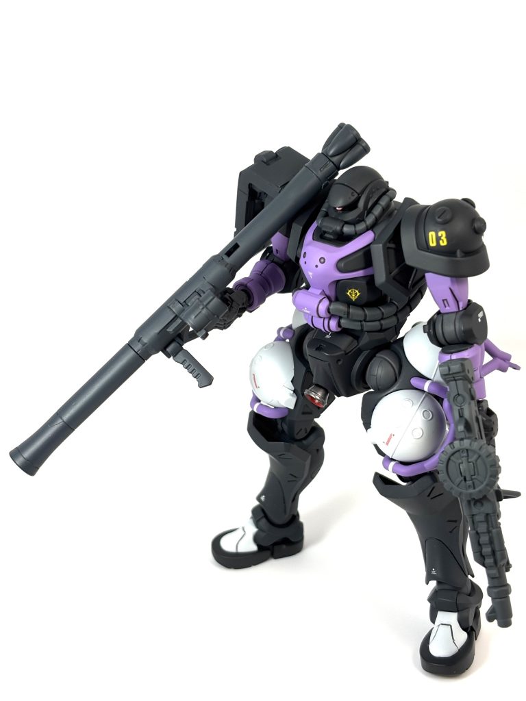 ザクバズーカは前回作った高機動型ザクから拝借。無理矢理持たせてます!