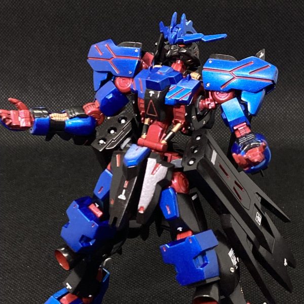 ガンダムヴィダール レッドフレーム塗装