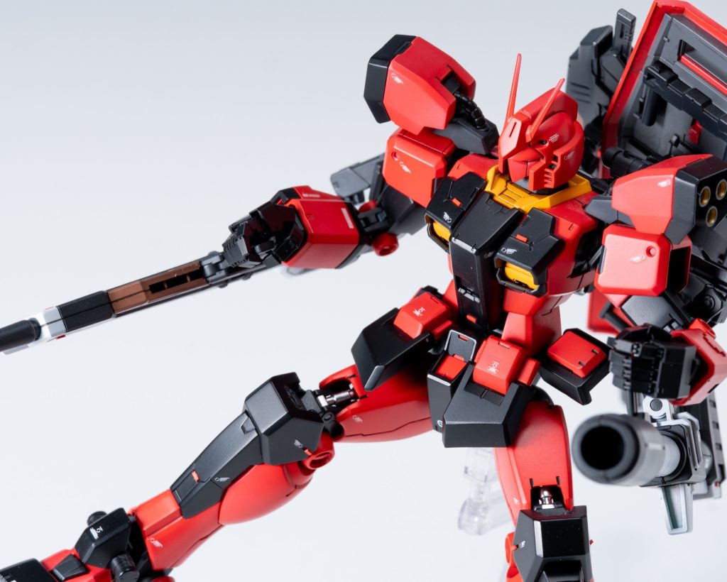 MGアメイジングレッドウォーリアー–2枚目/制作者：Take_35