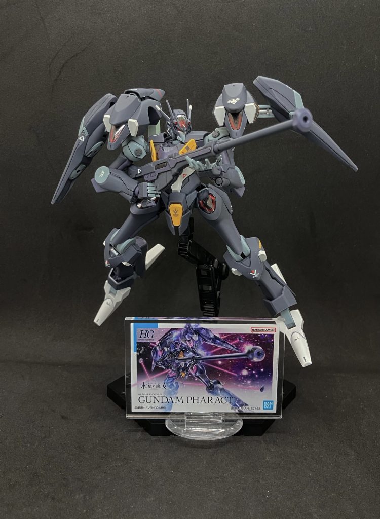 2024年の一番くじで当たったアクリルスタンドと一緒に。