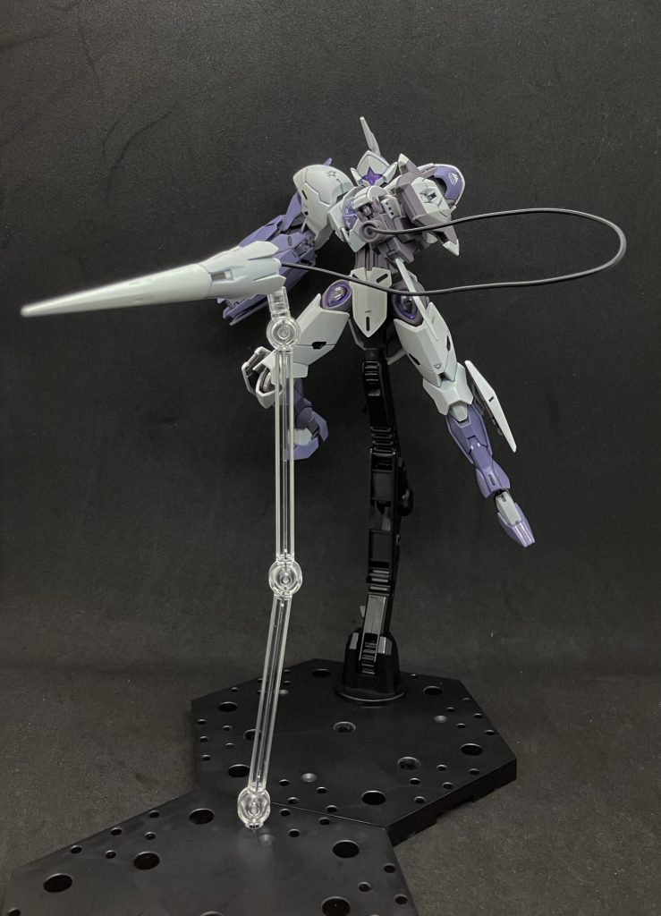 ジャベリンブレイサーの穂先は合わせ目を消しています。