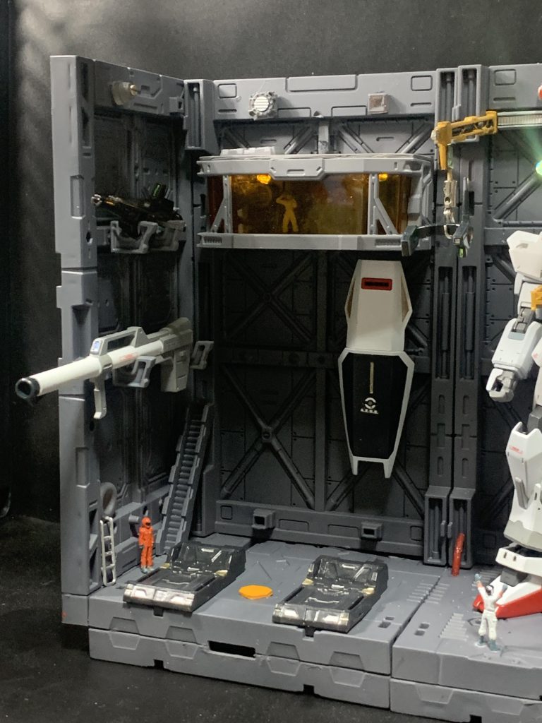 階段とハシゴを追加しました。何となく雰囲気を出したくてやってみましたがどうでしょうか？