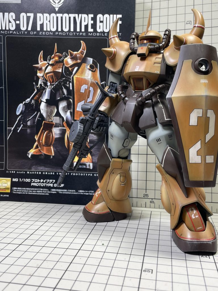 【制作プロセス③】ファレホの明るめのグレーで派手にならないよう気をつけながらドライブラシ。ドライブラシ後、ウェザリングマスターのオレンジ系で色味を足してます。オレンジ系が乾いたら、焦茶系のウェザリングマスターでピンウォッシュ