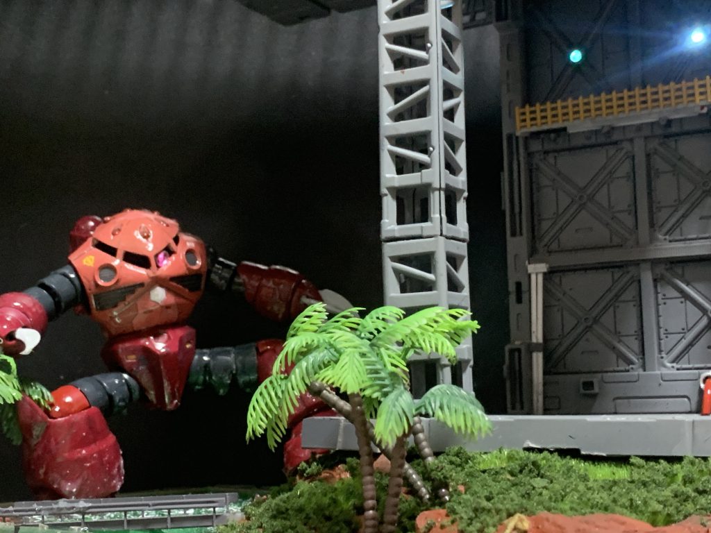 赤い彗星再び　（ジオラマ）–6枚目/制作者：雨乞猫