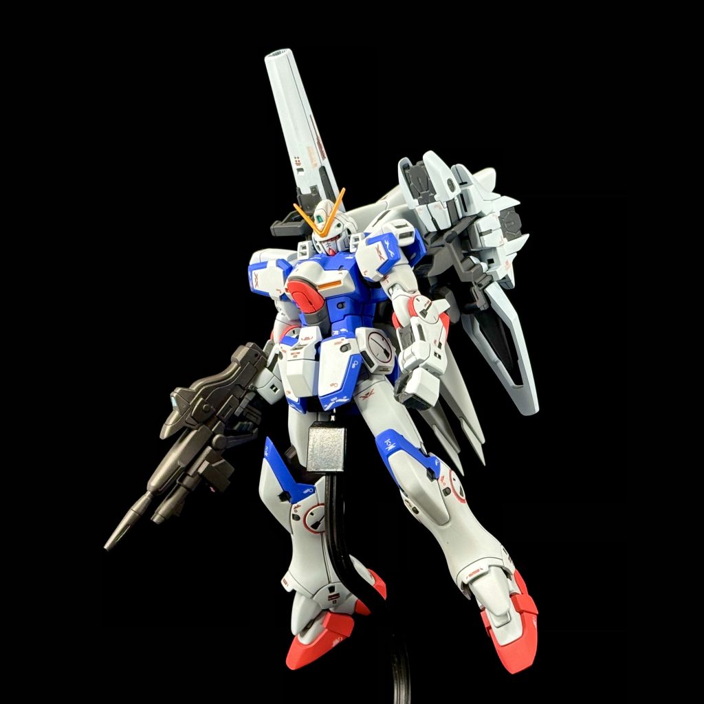 改造なしの基本工作仕上げになります。青、赤（ピンク）、白（グレー）の色味のバランスにこだわりました。