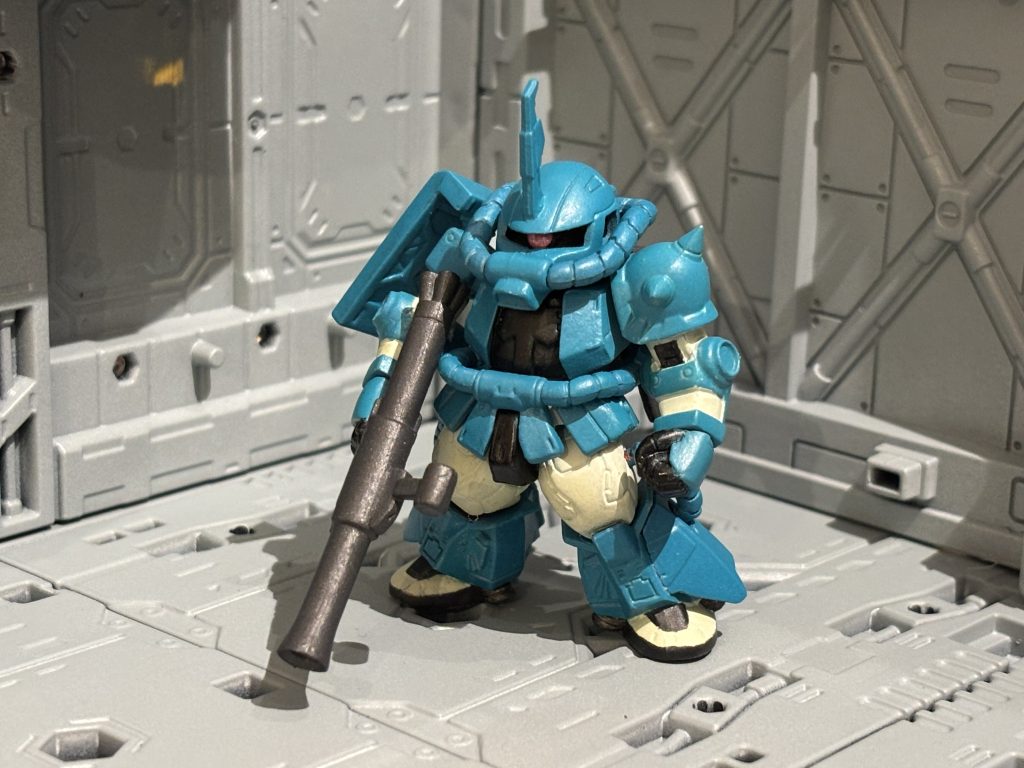 ザクII R2 ロバート・ギリアム仕様（エアブラシ練習）