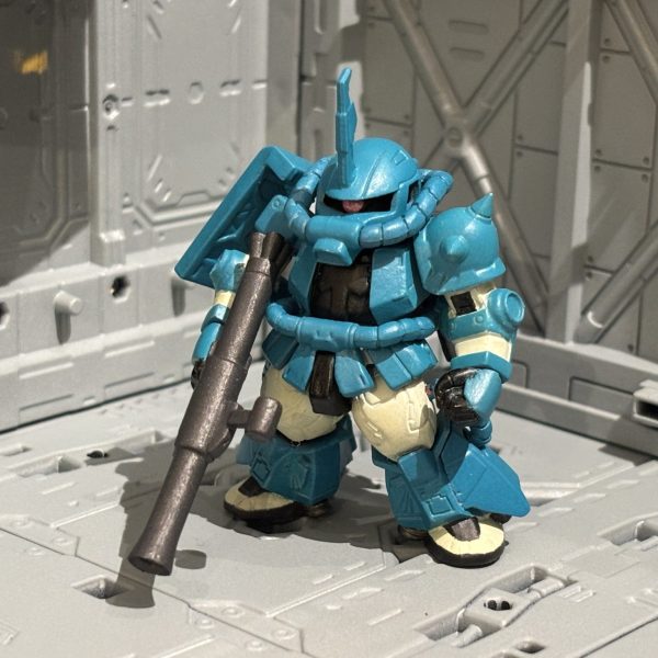 ザクII R2 ロバート・ギリアム仕様（エアブラシ練習）