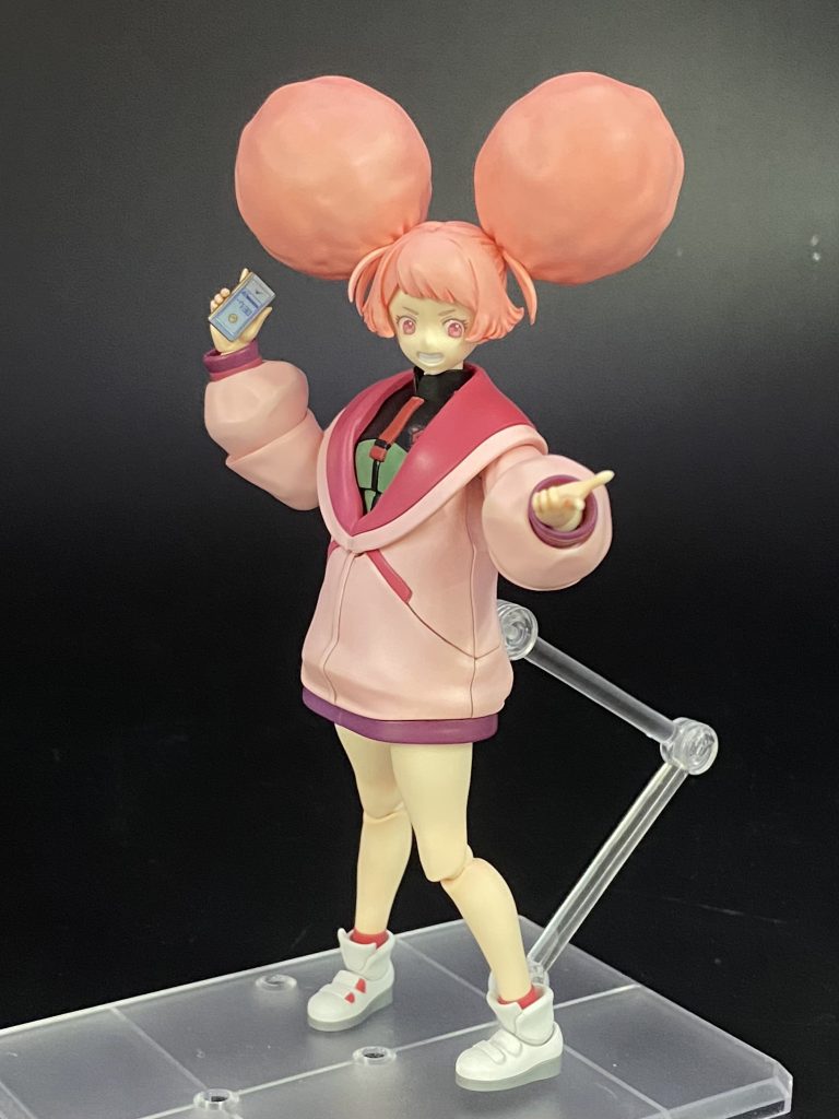 ケータイかと思ってだけど、生徒手帳なのね。アニメ見たけど、細かい所は全然覚えてない…