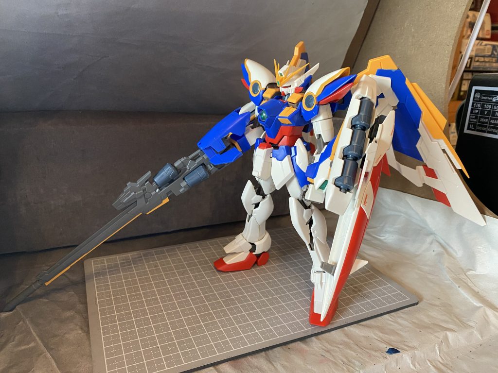 元キットは何と20年前に購入し素組したままだったWガンダムver.k.a.です。