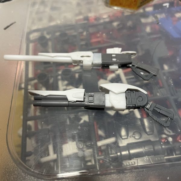 現在制作中の機体で今はコイツの完成を目指してます！開発過程も載せておきますがかなり初期のデザインから変返してますので、メイン画像が今の姿って感じです（5枚目）