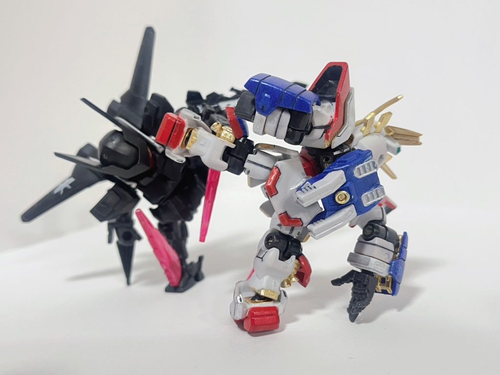 fighting！どこかで見たことあるような(gundam-kao1)