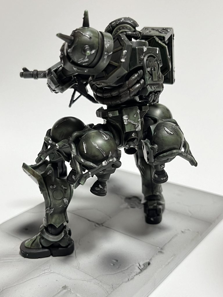 傷が浮いて見えるもうちょい汚して馴染ませても良さそう